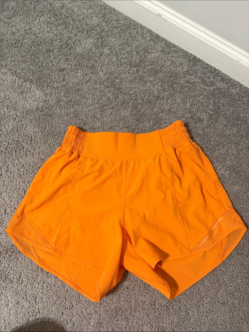 lululemon Women's Hotty Hot High Rise Lined Short 2.5